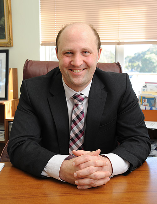Dr Phillip Malouf
